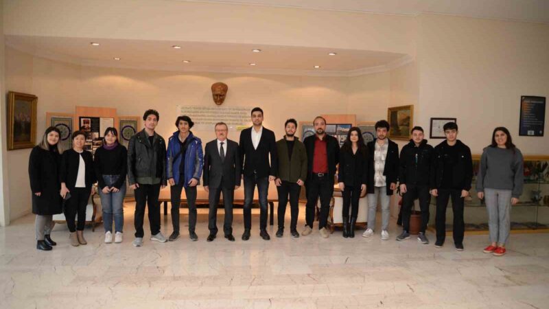 Bursa Uludağ Üniversitesi (BUÜ), TEKNOFEST Yarışları’nda mücadele edecek öğrencilere maddi