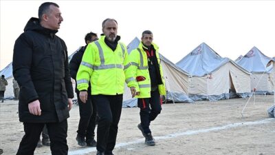 Büyükşehir’den Hatay’da yoğun çalışma! 500’ün üzerinde personel görev yapıyor