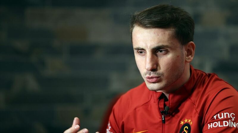 Galatasaray Futbol Takımı kaptanlarından Kerem Aktürkoğlu, hayalinin sarı-kırmızılı formayla şampiyonluk