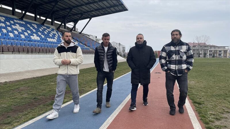 Depremde 5 oyuncusunu kaybeden Kahramanmaraş İstiklal Spor'un Trabzonlu teknik kadrosu,