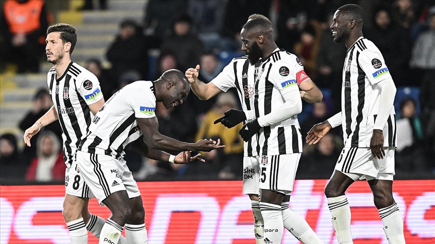 Başakşehir’de kazanan Beşiktaş