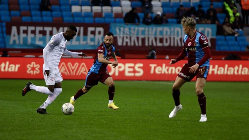 Trabzonspor, Spor Toto Süper Lig'in 24. haftasında HangiKredi Ümraniyespor'a 2-1