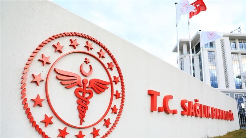 Sağlık Bakanlığı'nın 10 bin 900 sürekli işçinin alımına ilişkin ilanı
