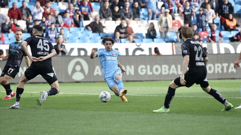 Spor Toto Süper Lig'in 25. haftasında Trabzonspor, Adana Demirspor'u 4-1