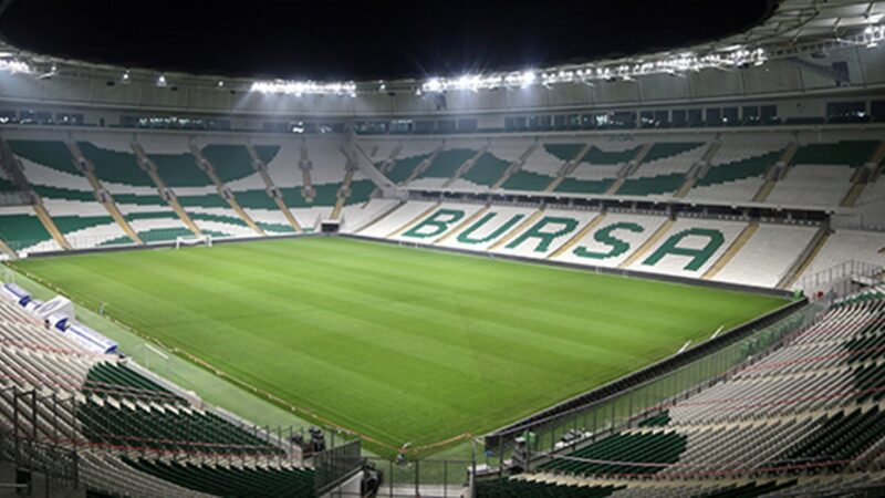 Milli maça Bursaspor taraftarı istenmiyor mu? TFF’den skandal karar… Olay Gazetesi Yazarı Erdal Akçay, TFF'nin 28 Mart'ta Bursa'da oynanacak