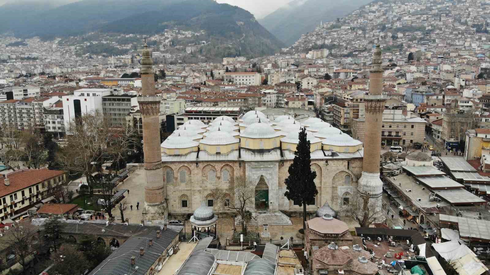 Ulucami mahyalarında ’birlik’ mesajı Ulucami mahyalarında ’birlik’ mesajı