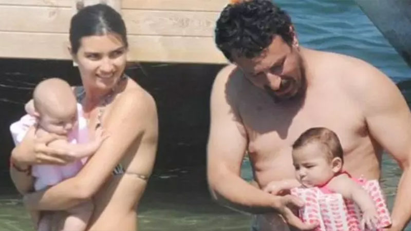 Tuba Büyüküstün balmumu figürünü görmeye ikiz kızlarıyla gitmişti!