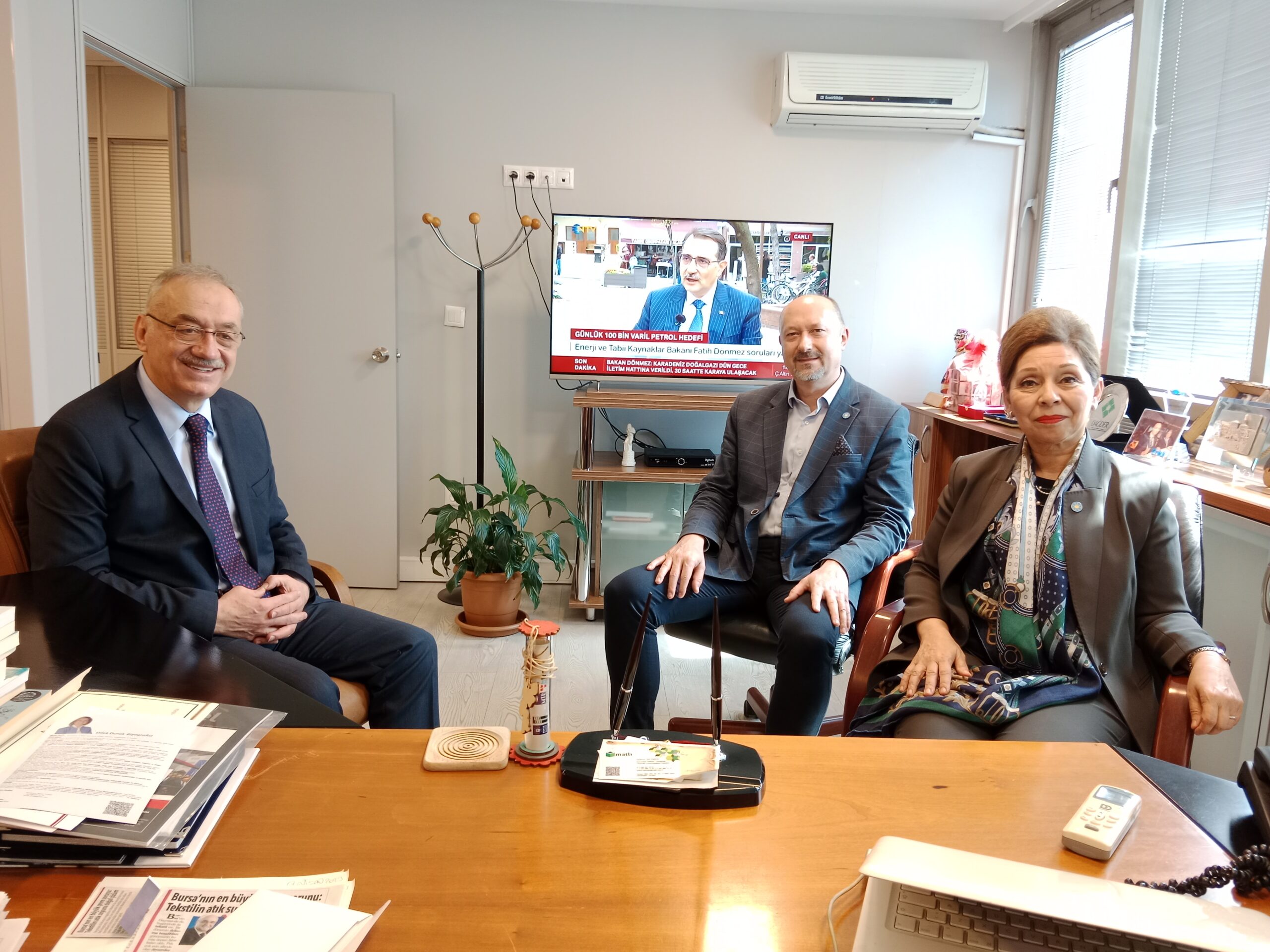 İYİ Parti Bursa Milletvekili adayı Atabay söz verdi; ‘4+4’e son vereceğiz’ İYİ Parti Bursa Milletvekili adayı Atabay söz verdi; ‘4+4’e son vereceğiz’