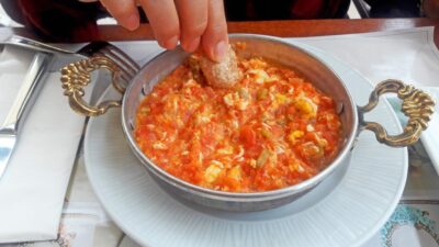 Bir tabak menemen fiyatı akıllara zarar!