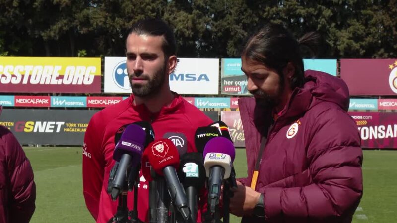 Oliveira, Beşiktaş derbisi için iddialı Galatasaray'ın Portekizli orta saha oyuncusu Sergio Oliveria, Spor Toto Süper