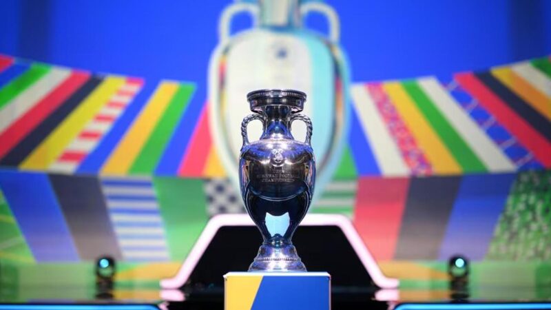 2024 Avrupa Futbol Şampiyonası (EURO 2024) C Grubunda aynı puana