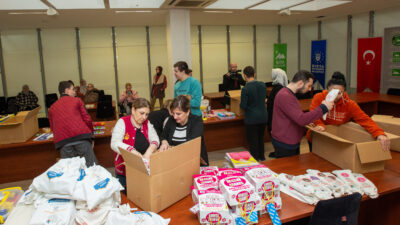 Bursa’dan deprem bölgesine en samimi yardım