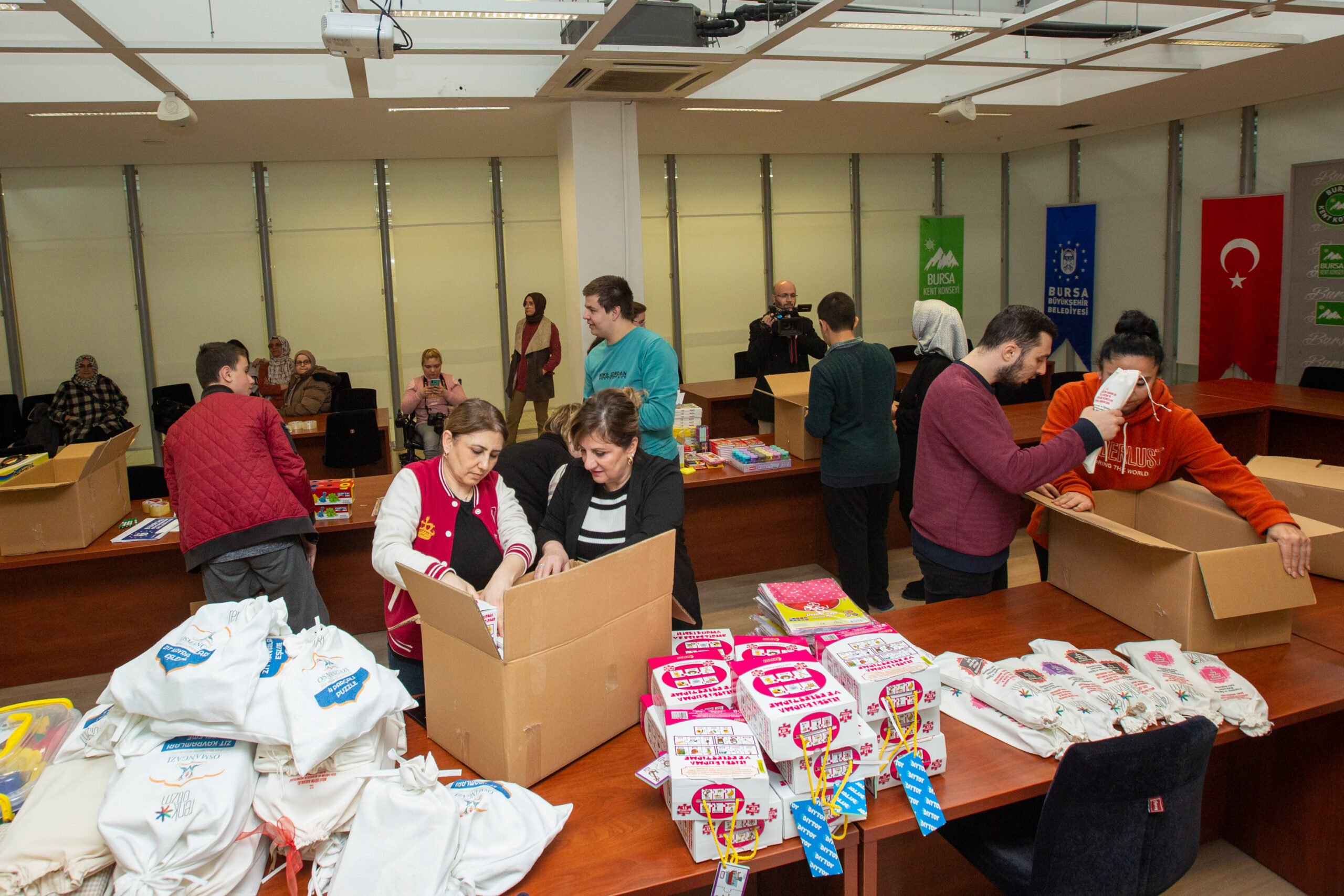 Bursa’dan deprem bölgesine en samimi yardım