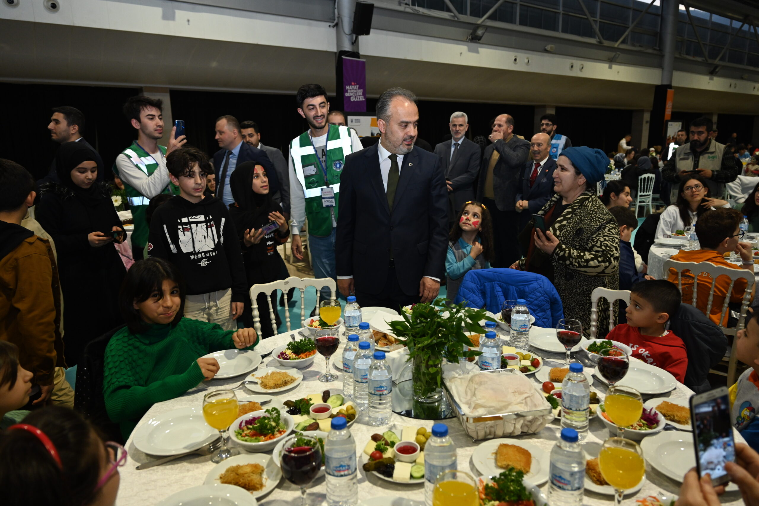 Büyükşehir’den anlamlı iftar