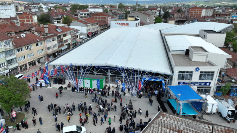 Büyükşehir Belediyesi'nin Yenişehir'e kazandırdığı, bünyesinde 154 araçlık otopark, düğün salonu,