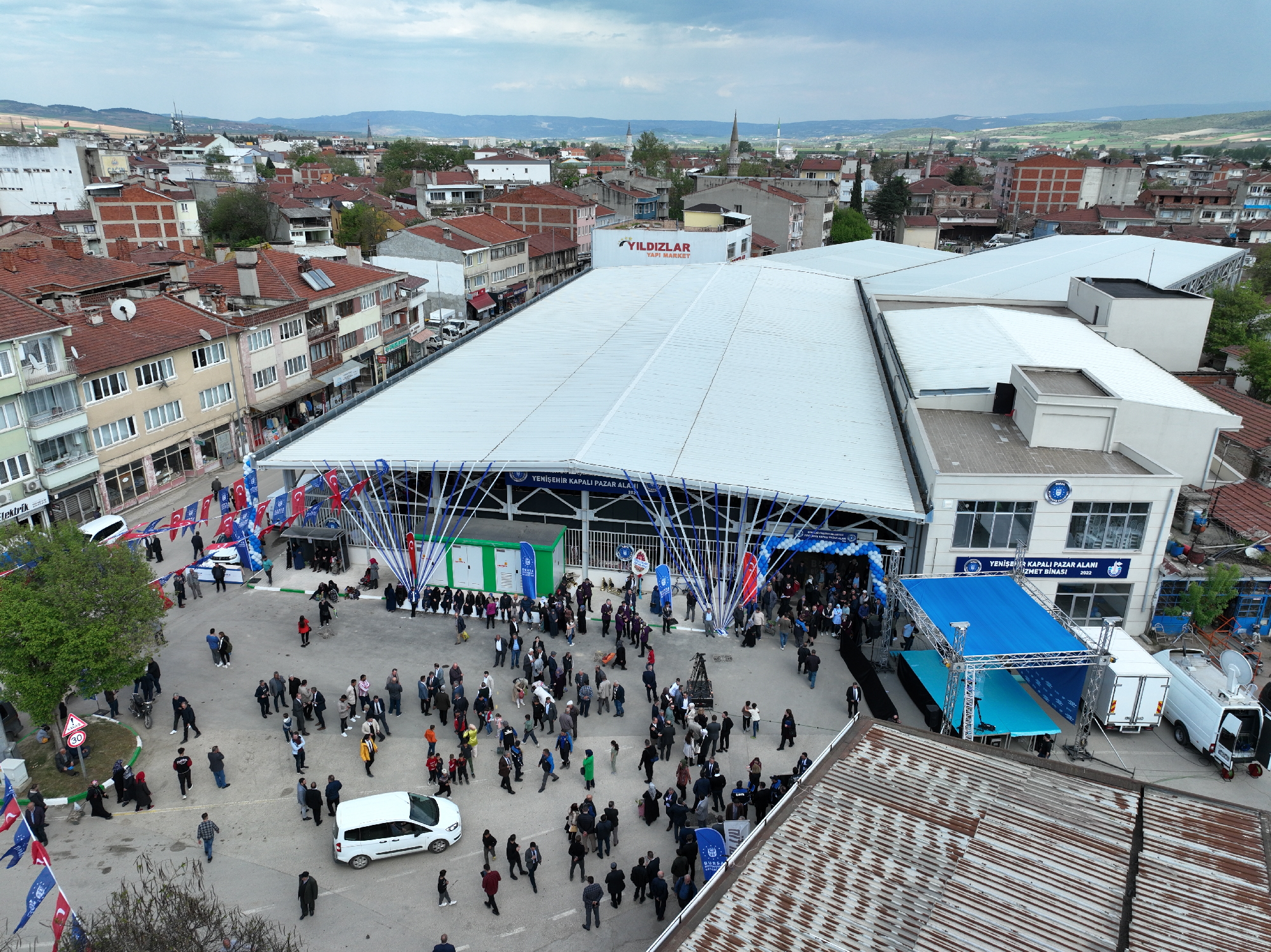 Bursa’ya yeni pazar alanı ve hizmet binası!