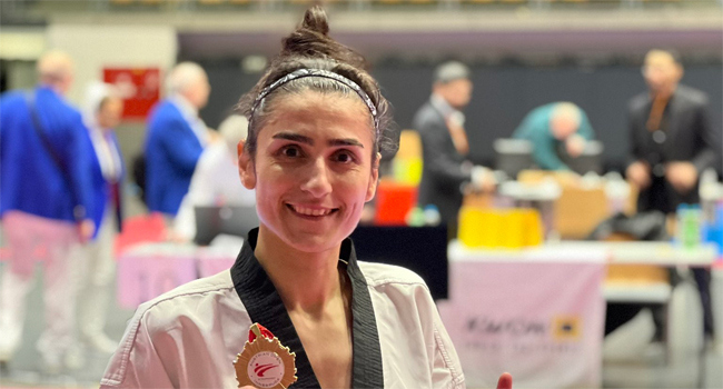 Bursalı Hatice Kübra’dan altın madalya Bursalı Hatice Kübra’dan altın madalya