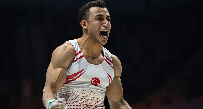 Milli sporcumuzdan tarihi başarı