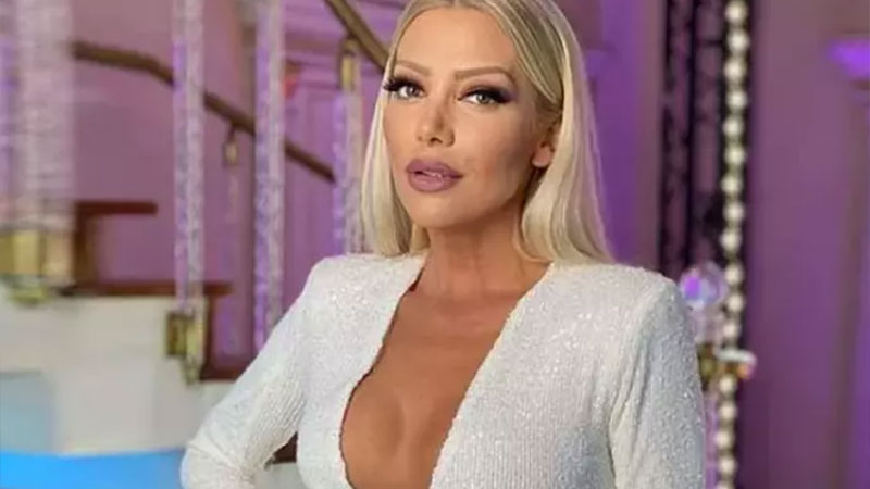 Bomba estetik itirafı: Doğal yerlerini açıkladı!