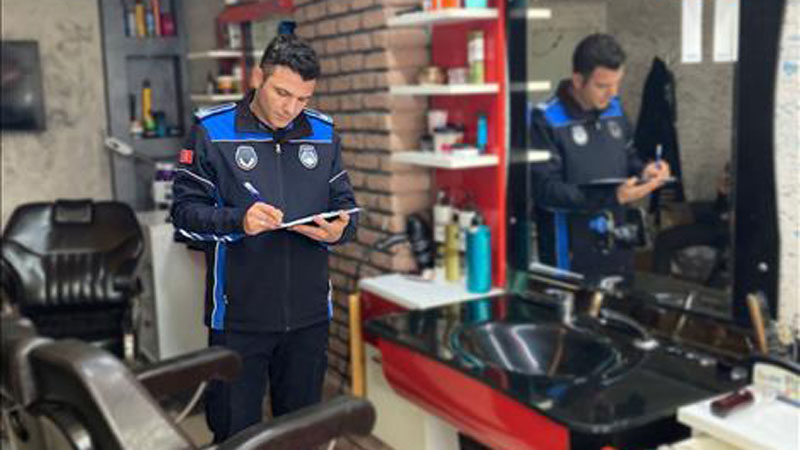 İnegöl’de berberlere denetim