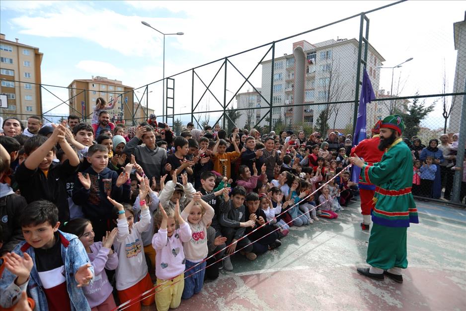 Ramazanda İnegöl’de mahalleler şenleniyor