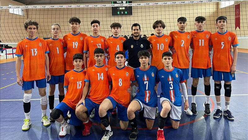 Parkenin küçük prensleri Türkiye finallerinde Türkiye Şampiyonası grup müsabakalarını namağlup lider tamamlayan İnegöl Belediyespor Küçük