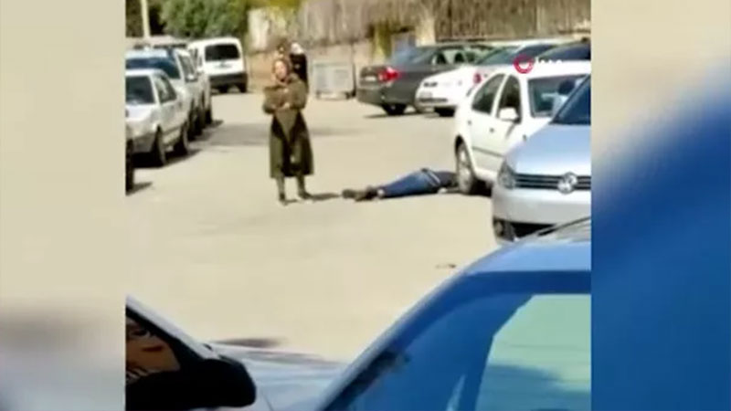 Dehşet! Bir kadın öldürdüğü kayınbiraderinin başında polisi bekledi