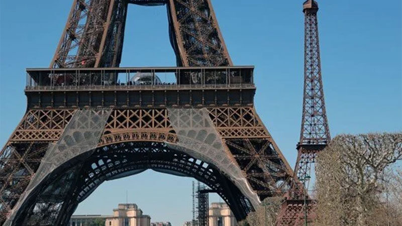 Paris’te Eyfel Kulesi sayısı ikiye çıktı Fransa’nın başkenti Paris’te bulunan Eyfel Kulesi’nin 1/10 ölçeğinde bir benzeri