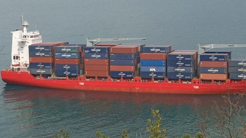 Kastamonu açıklarında yük gemisi karaya oturdu