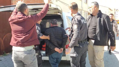 Ev basıp, 2 akrabasını öldüren baba ve 2 oğluna müebbet hapis istemi