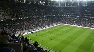 Beşiktaş-Galatasaray derbisinin bilet fiyatları belli oldu. 450 ile 7 bin