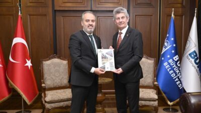 Bursa vizyonu çalışması Başkan Aktaş’a sunuldu