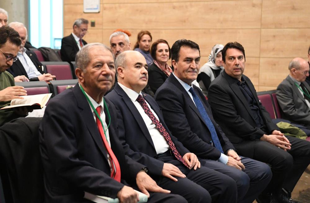 Osmangazi’de ‘Sultan I. Ahmed Dönemi ve Bursa’ anlatıldı 1 AW865542 03