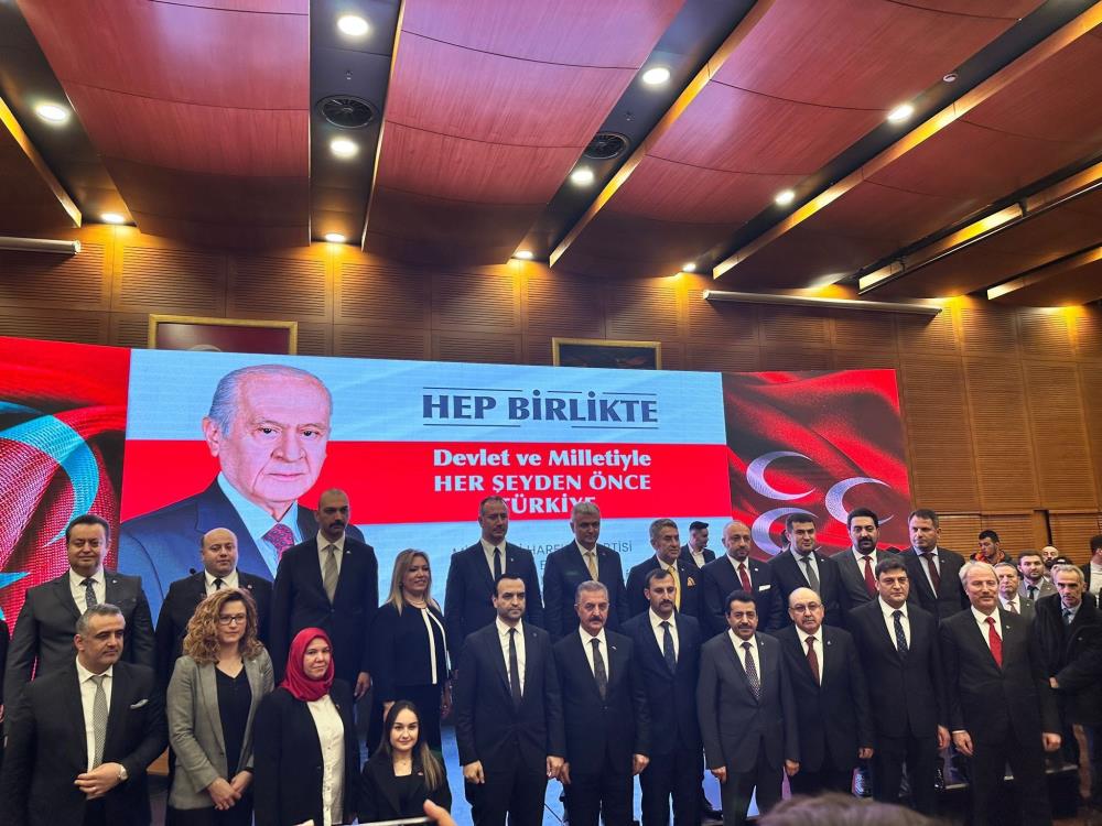 MHP Bursa’dan gövde gösterisi; Milletvekili adaylarını tanıttı…