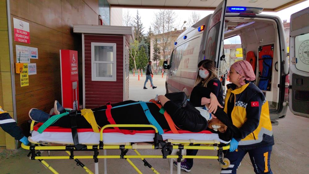 Bursa’da bisikletli kadın ölümden döndü