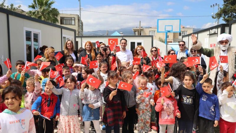 Uludağ Elektrik 23 Nisan coşkusunu Hatay’a taşıdı Uludağ Elektrik, bu yıl aynı güne denk gelen 23 Nisan
