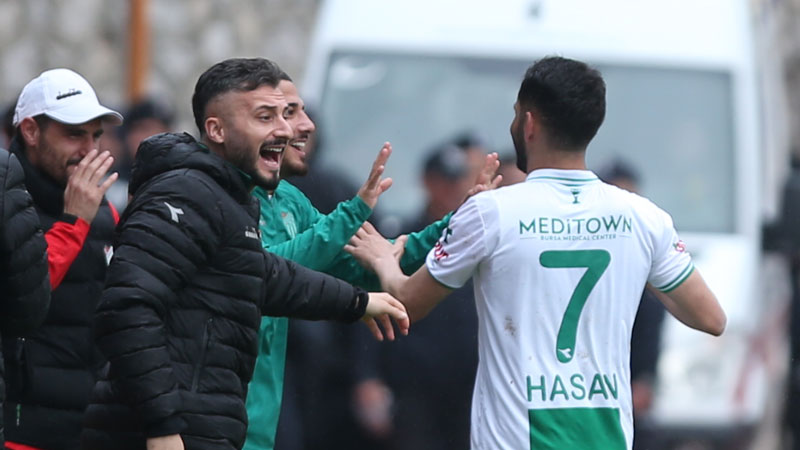 Bursaspor’da sakatlığı geçmedi ama kenardan destek veriyor