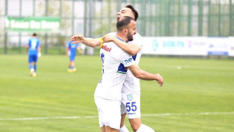 TFF 3.Lig 3. Grup'ta orta sıralarda yer alan Bursa Yıldırımspor,
