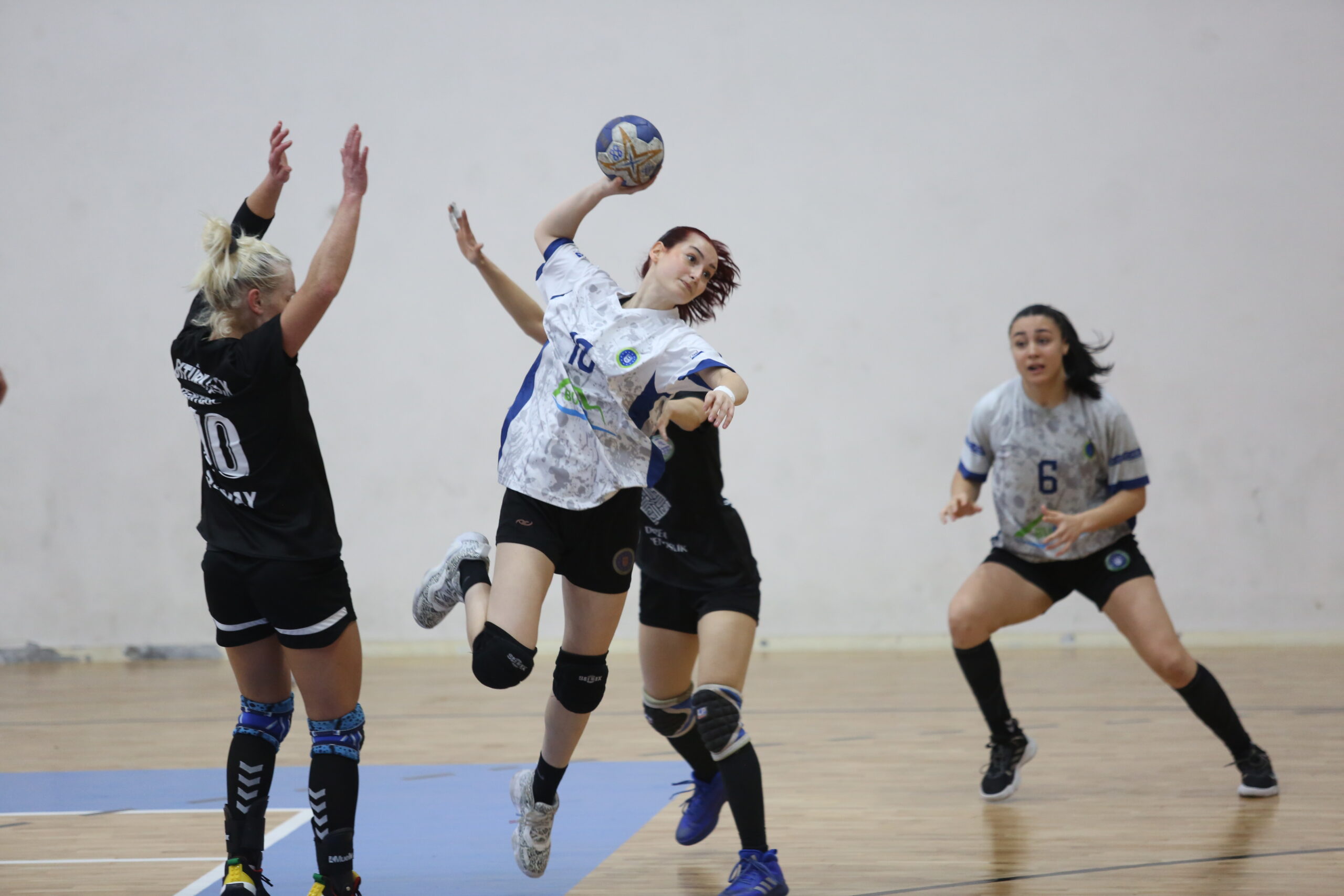 Poyrazın Kızları, İzmir Gençlik’i konuk edecek Poyrazın Kızları, İzmir Gençlik’i konuk edecek