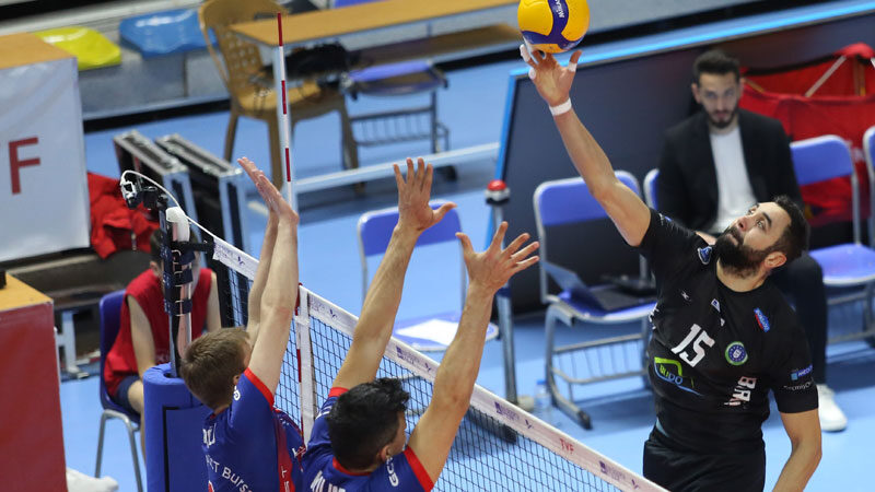 Filedeki Bursa derbisini Büyükşehir kazandı AXA Sigorta Efeler Ligi Metin Görgün sezonunun 24. haftasında Büyükşehir