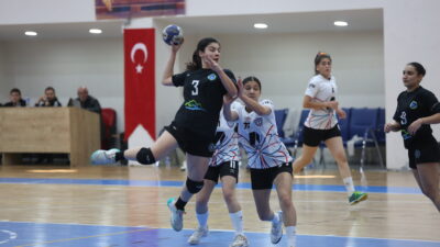 Büyükşehir zorlanmadan kazandı