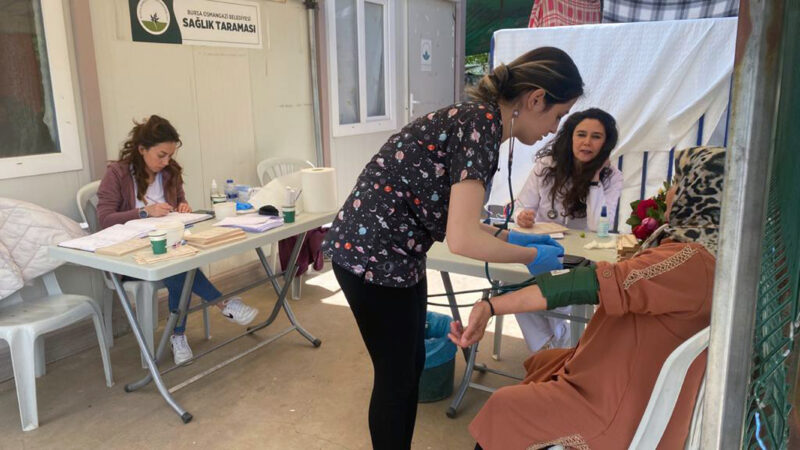 Türkiye’yi derinden sarsan deprem felaketinin yaralarını sarmak için seferber olan