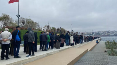 TCG Anadolu’ya 2. günde ziyaretçi akını! Metrelerce uzuklukta kuyruk oluştu