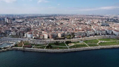 Kiracılar fay hattından kaçtı daireler ortada kaldı