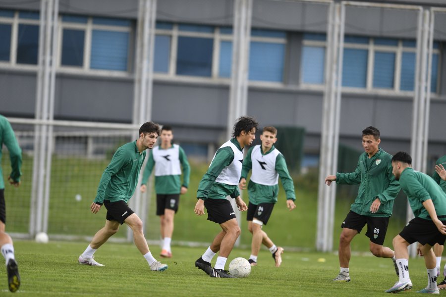 Bursaspor’da Arnavutköy Belediye maçının hazırlıkları başladı