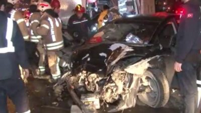 Makas atan sürücü zincirleme kazaya neden oldu: 1 ölü, 3 yaralı