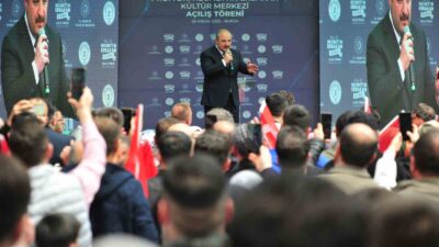 Bursa’da Necmettin Erbakan Kültür Merkezi hizmete açıldı! Bakan Varank’tan flaş mesajlar