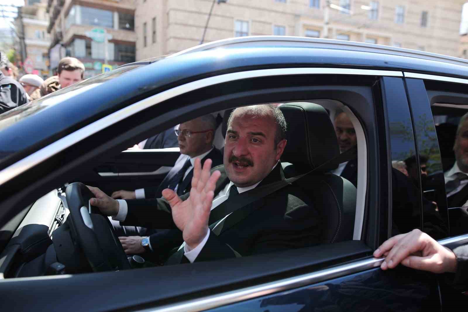 Bakan Mustafa Varank’tan Bursaspor’a destek