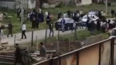 Bursa’da bayramlaşmada ortalık karıştı! Kavga anı kameraya böyle yansıdı