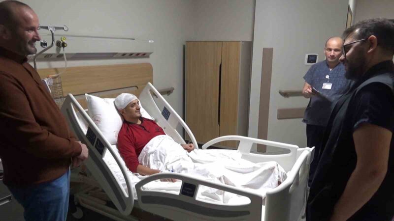 Beyninde tümör bulunan 38 yaşındaki İsmail Subaşı, Bursa Şehir Hastanesi’nde
